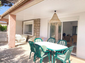VILLA ROSE, 3 chambres et jardin à 30 mètres de la plage